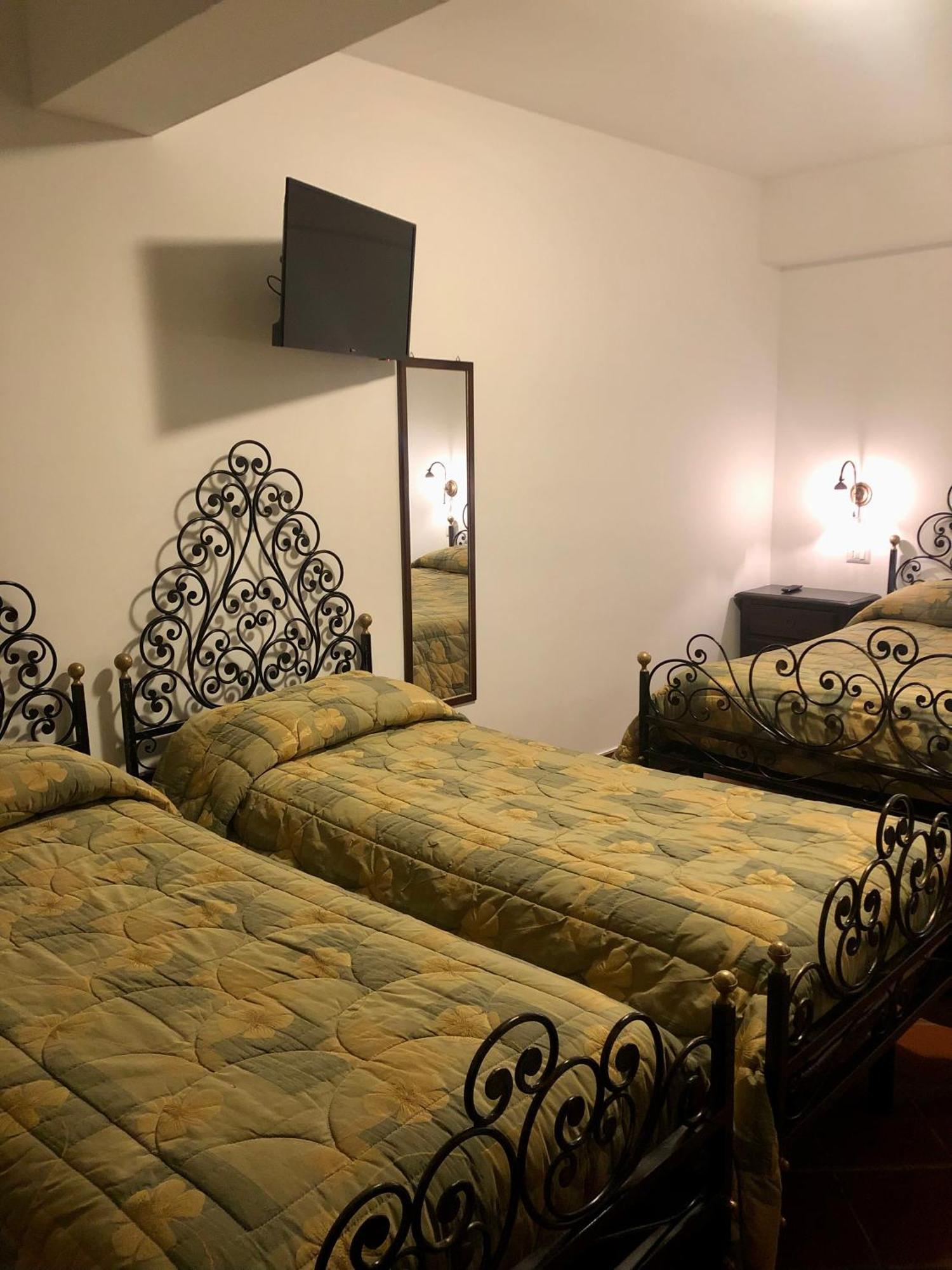 Hotel Bucaneve Pescasseroli Eksteriør billede