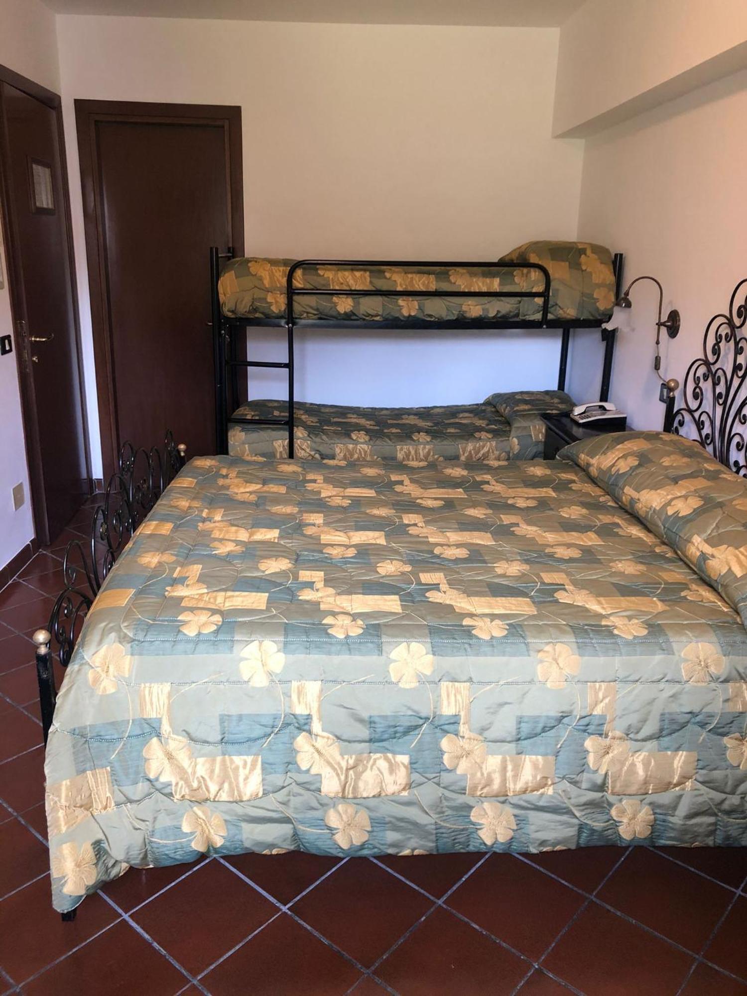 Hotel Bucaneve Pescasseroli Eksteriør billede